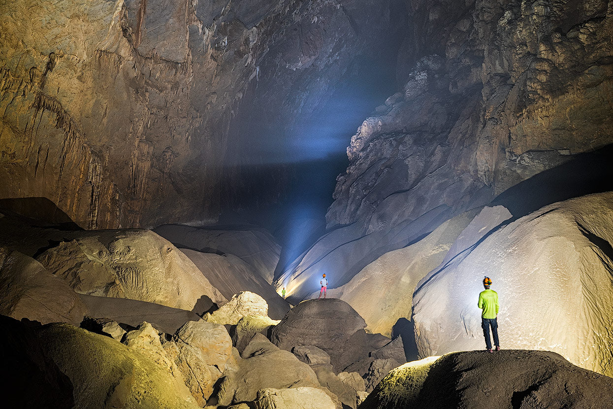 Mega Super Ultra -Powerful 200,000 Lumen Tactical Flashlight see everything and anything.